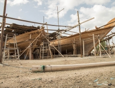 Tradiční stavba lodí ve městě Sur