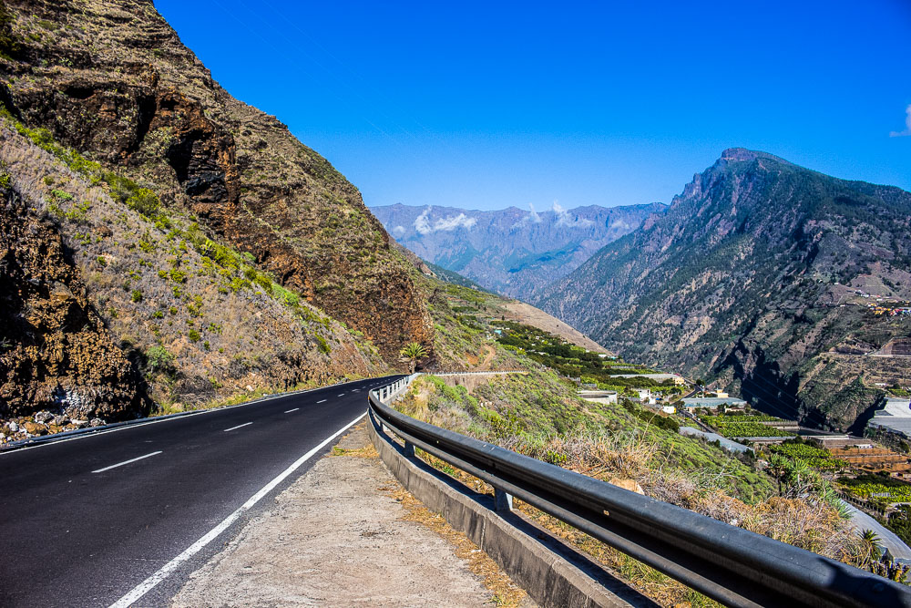 The road on the island La Palma