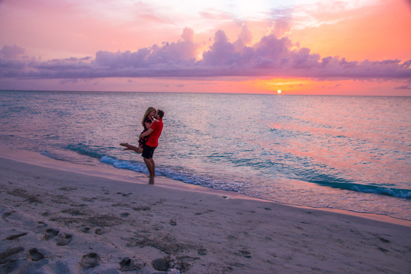 Tom and Eva in the beach - Cuba